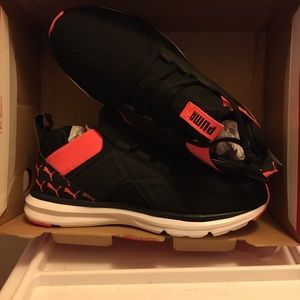 Puma running shoes/sneakers